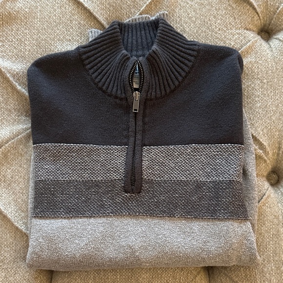 Urban Pipeline Men's Zip-Up Sweater in Black and Gray - Picture 1 of 3